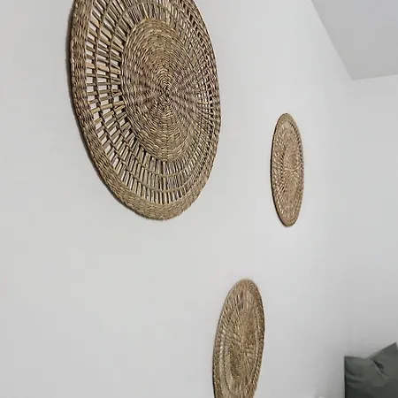 2 Bedrooms, Near Paris, Family Friendly, Metro Rer Apartment Rosny-sous-Bois